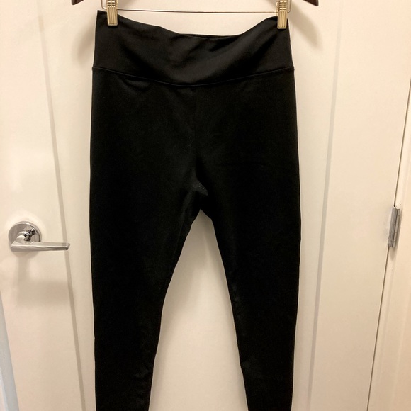 FABLETICS Black Leggings Sz M - Picture 3 of 7